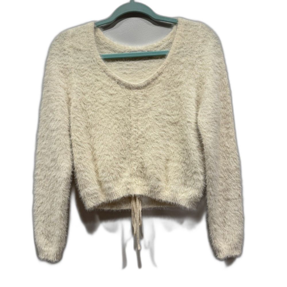 Lush Sweater Women sz Small Soft Eyelash Knit White Cream Crop Long Sleeve Soft